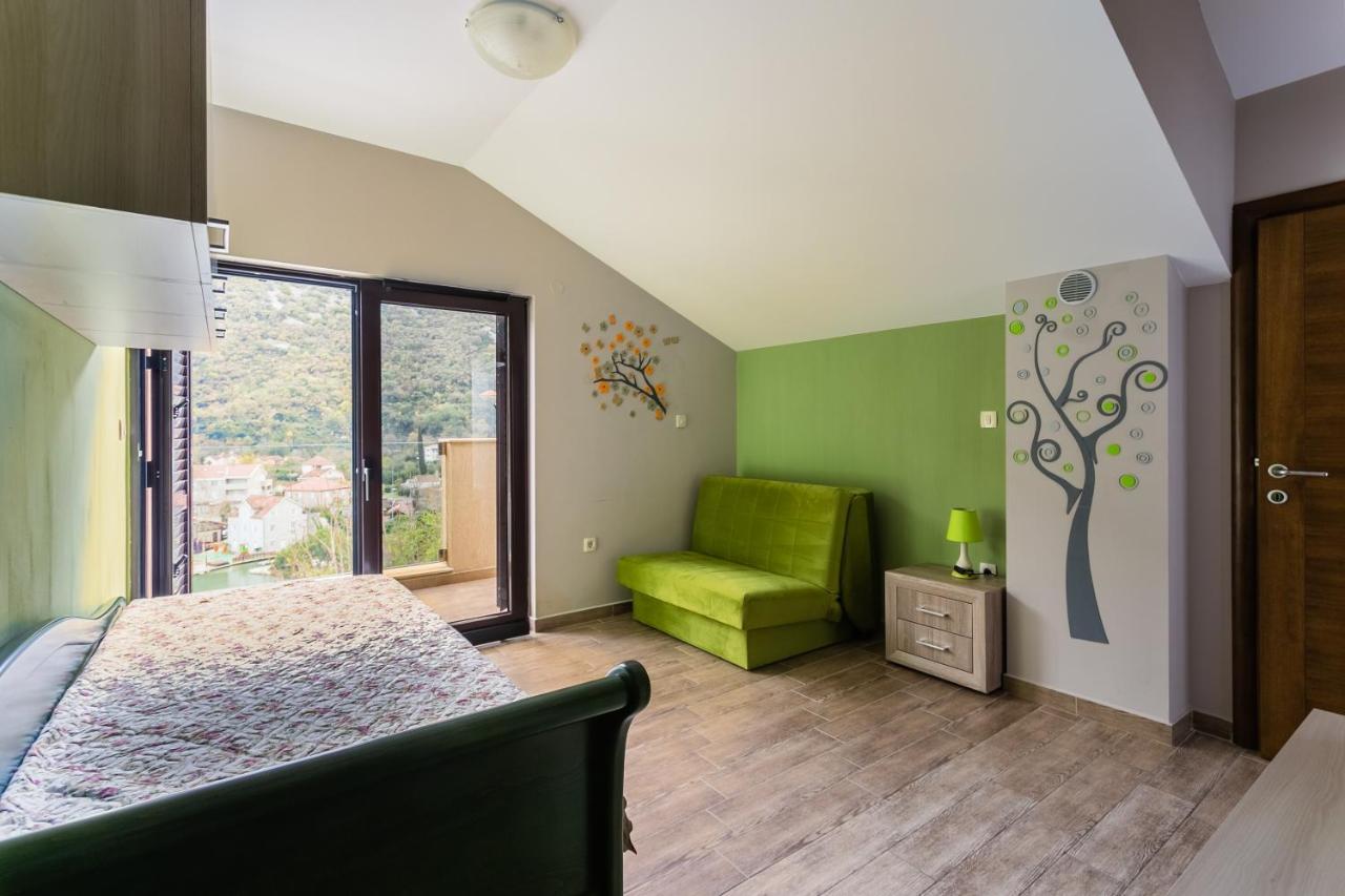 Keystone Apartments Morinj Bagian luar foto