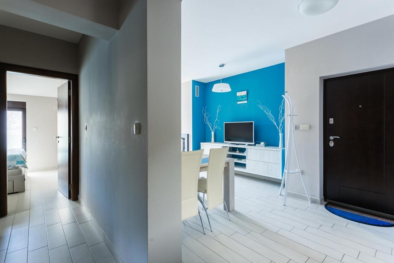 Keystone Apartments Morinj Bagian luar foto