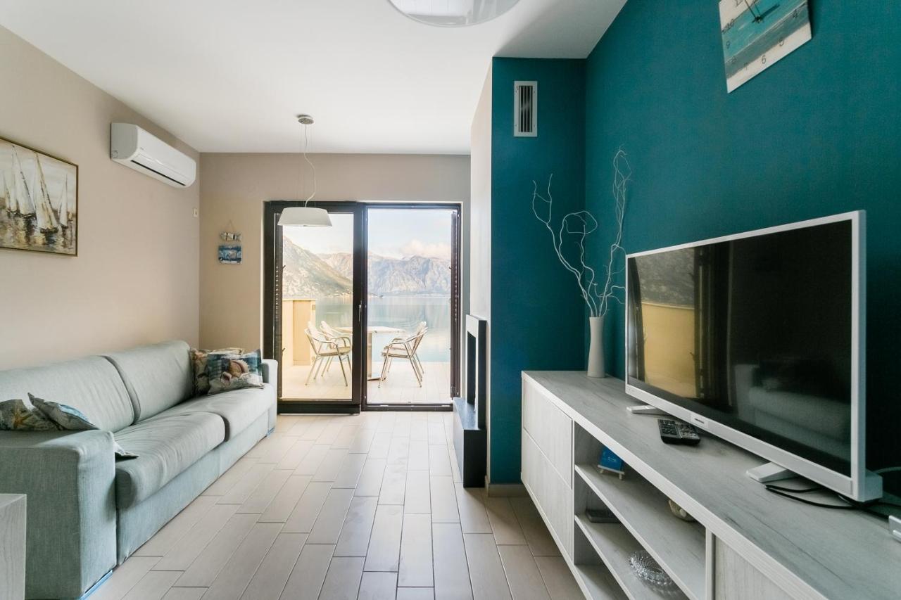 Keystone Apartments Morinj Bagian luar foto