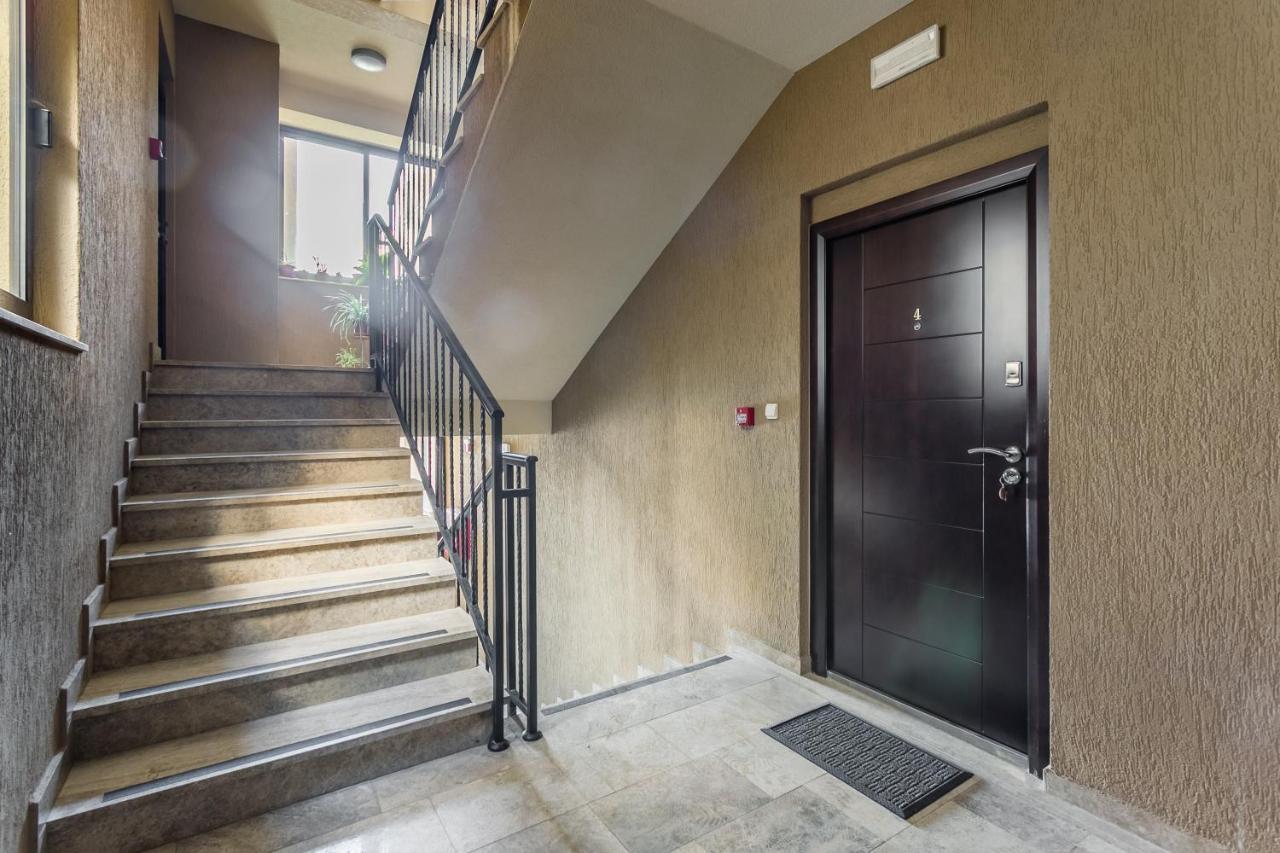 Keystone Apartments Morinj Bagian luar foto